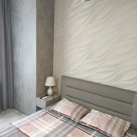 Apartment новая в жк родос Odesa